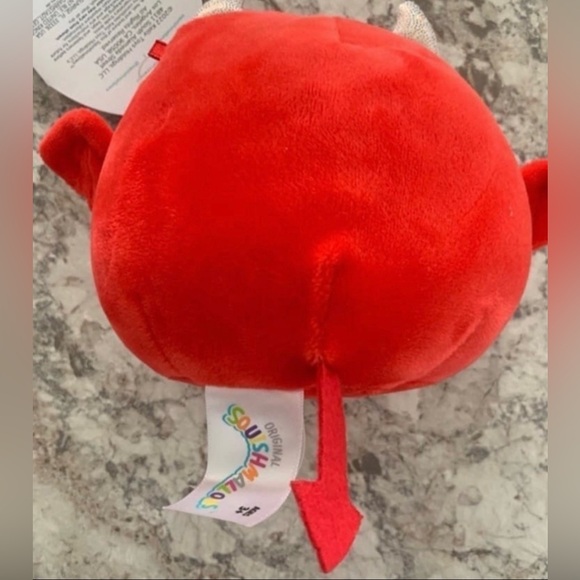 Squishmallow Karlie Devil Bat 4.5” Halloween NWT - Picture 4 of 4